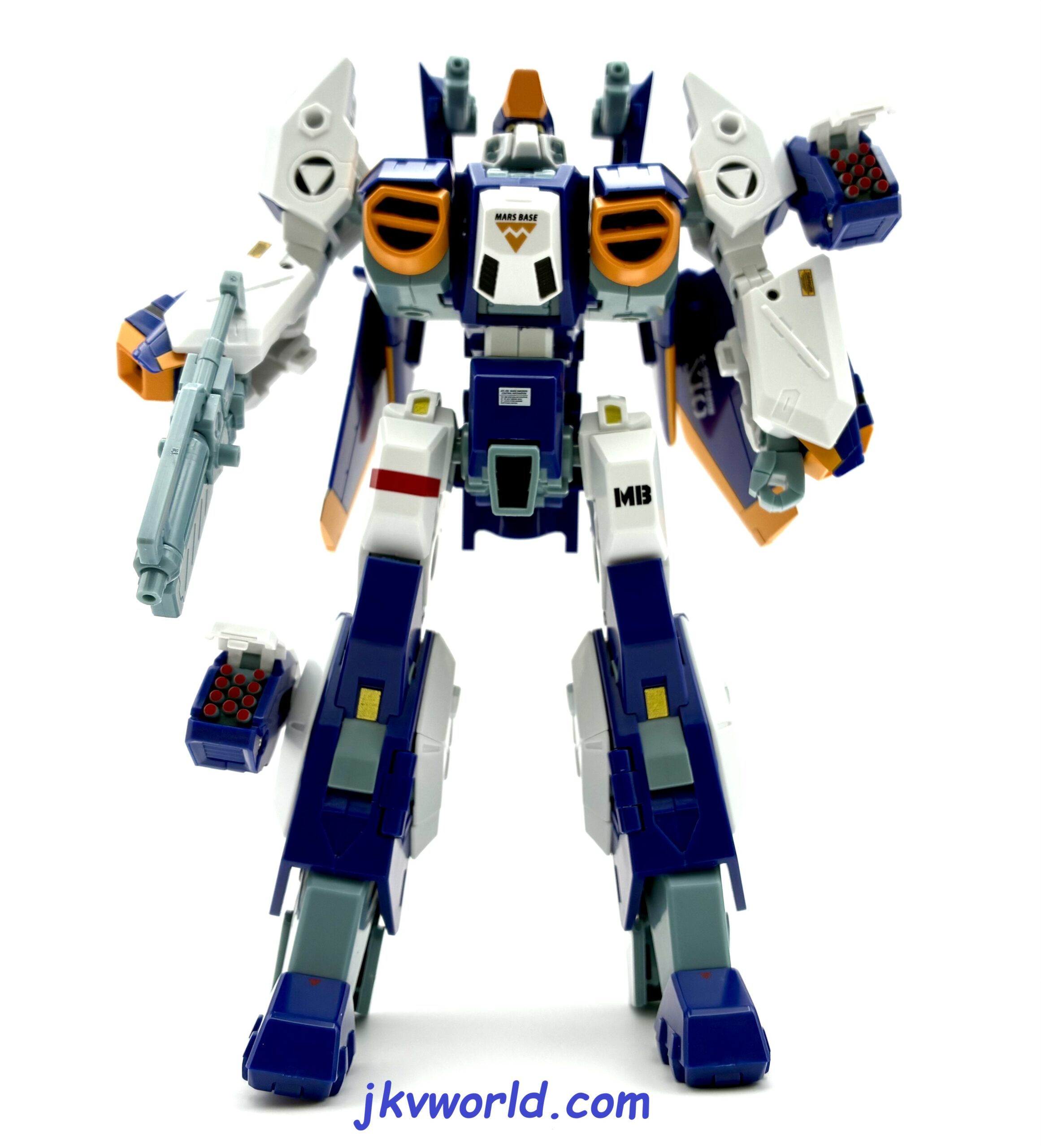Armo Soldier action pose with beam cannon
